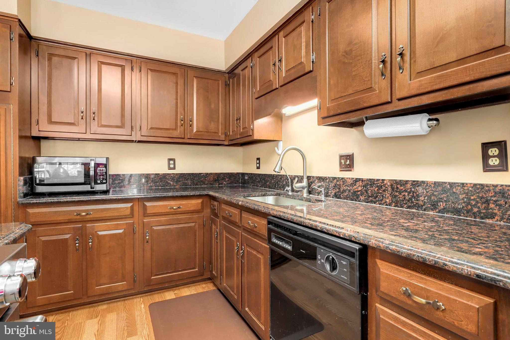 10157 Wavell Road Fairfax, VA 22032 - Photo 10 of 60 Gallery Image 10