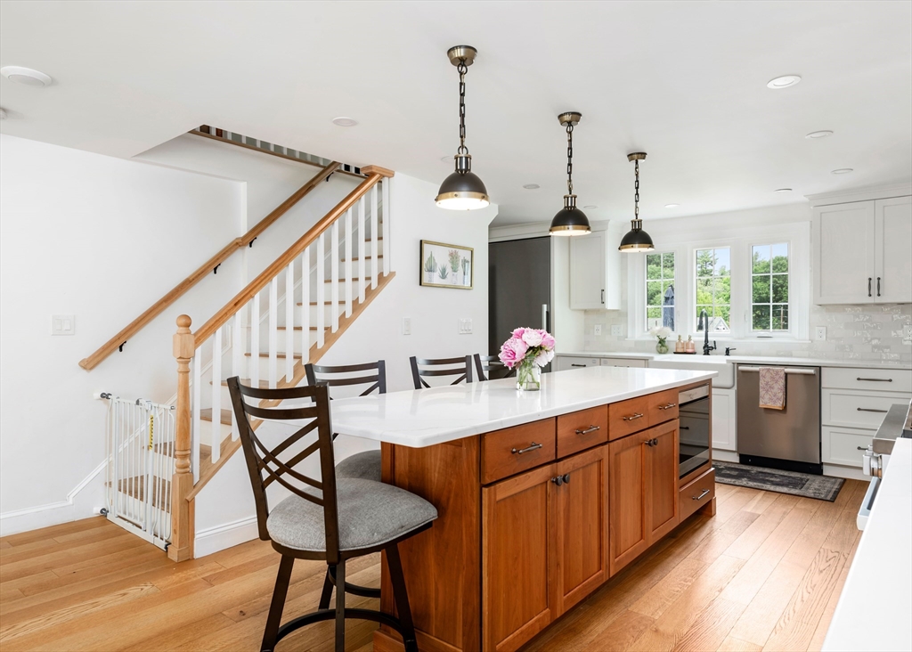 22 Homestead Road Lynnfield, MA 01940 - Photo 11 of 30