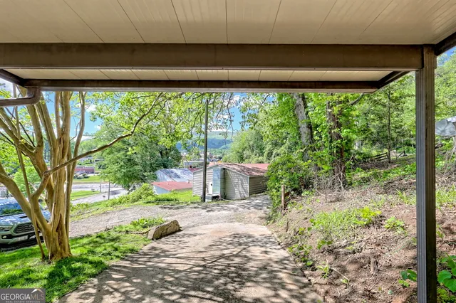 $290,000 | 41 Mike Foster Lane, Clayton, GA 30525