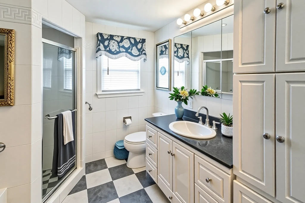 37 Colonial Way Rehoboth, MA 02769 - Photo 12 of 22 Gallery Image 12