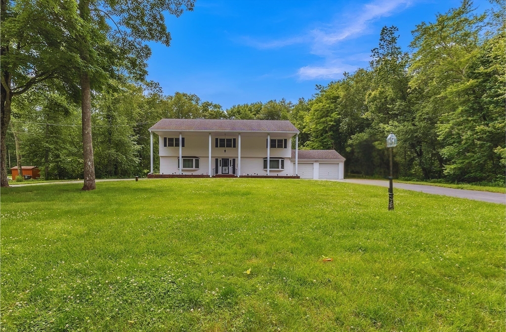 37 Colonial Way Rehoboth, MA 02769 - Photo 2 of 22 Gallery Image 2