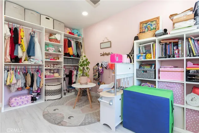 $679,000 | 14802 Newport Avenue, Unit 18C, Tustin, CA 92780