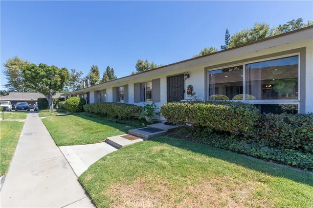 $679,000 | 14802 Newport Avenue, Unit 18C, Tustin, CA 92780