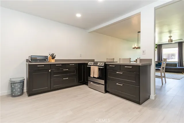 $679,000 | 14802 Newport Avenue, Unit 18C, Tustin, CA 92780