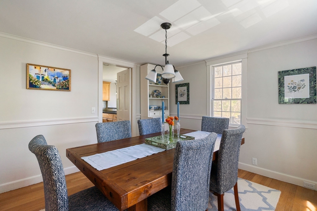 22 Standish Road Wellesley, MA 02481 - Photo 8 of 34 Gallery Image 8