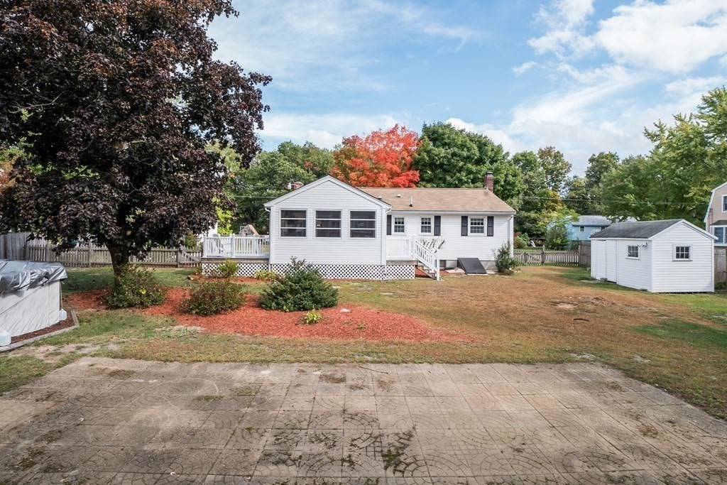 10 Plainfield Road Pepperell, MA 01463 - Photo 24 of 41