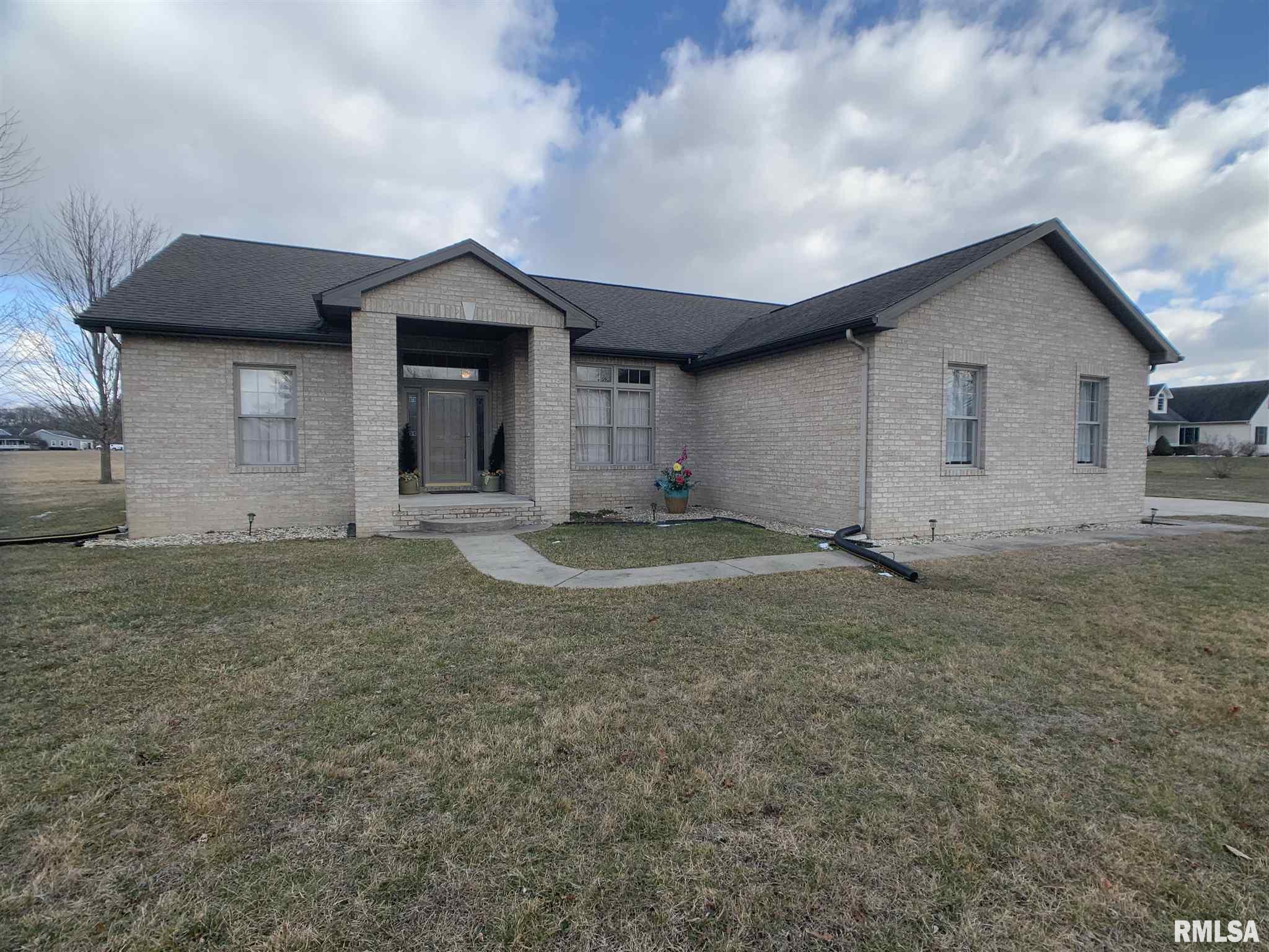 1230 South Tower Road Dawson, IL 62520 - Photo 1 of 23 Gallery Image 1