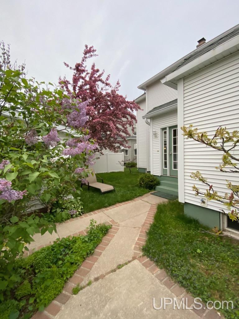 804 South 13th Street Escanaba, MI 49829 - Photo 51 of 61