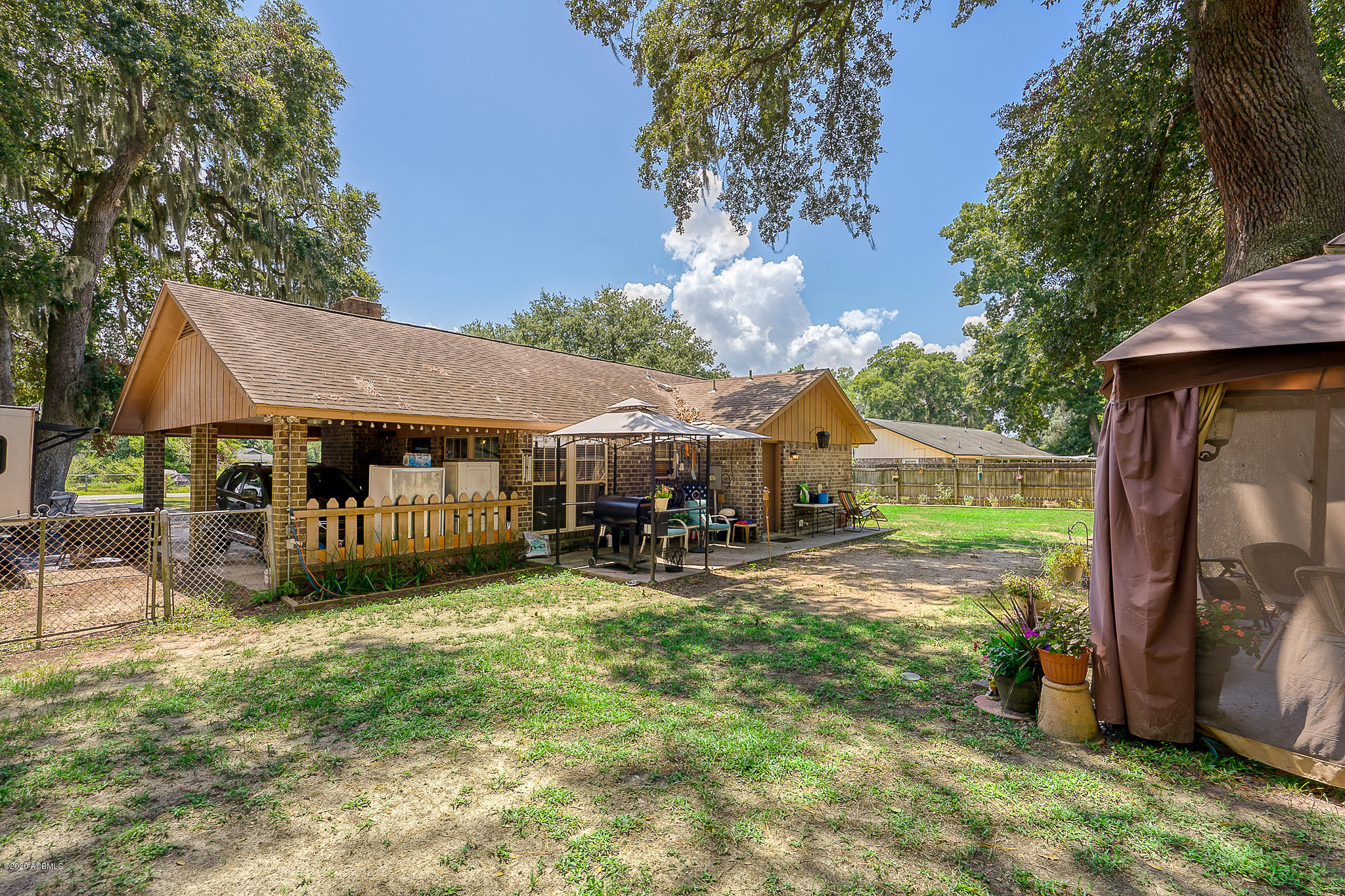 6809 State Rd S-7-719 Beaufort, SC 29906 - Photo 27 of 32 9