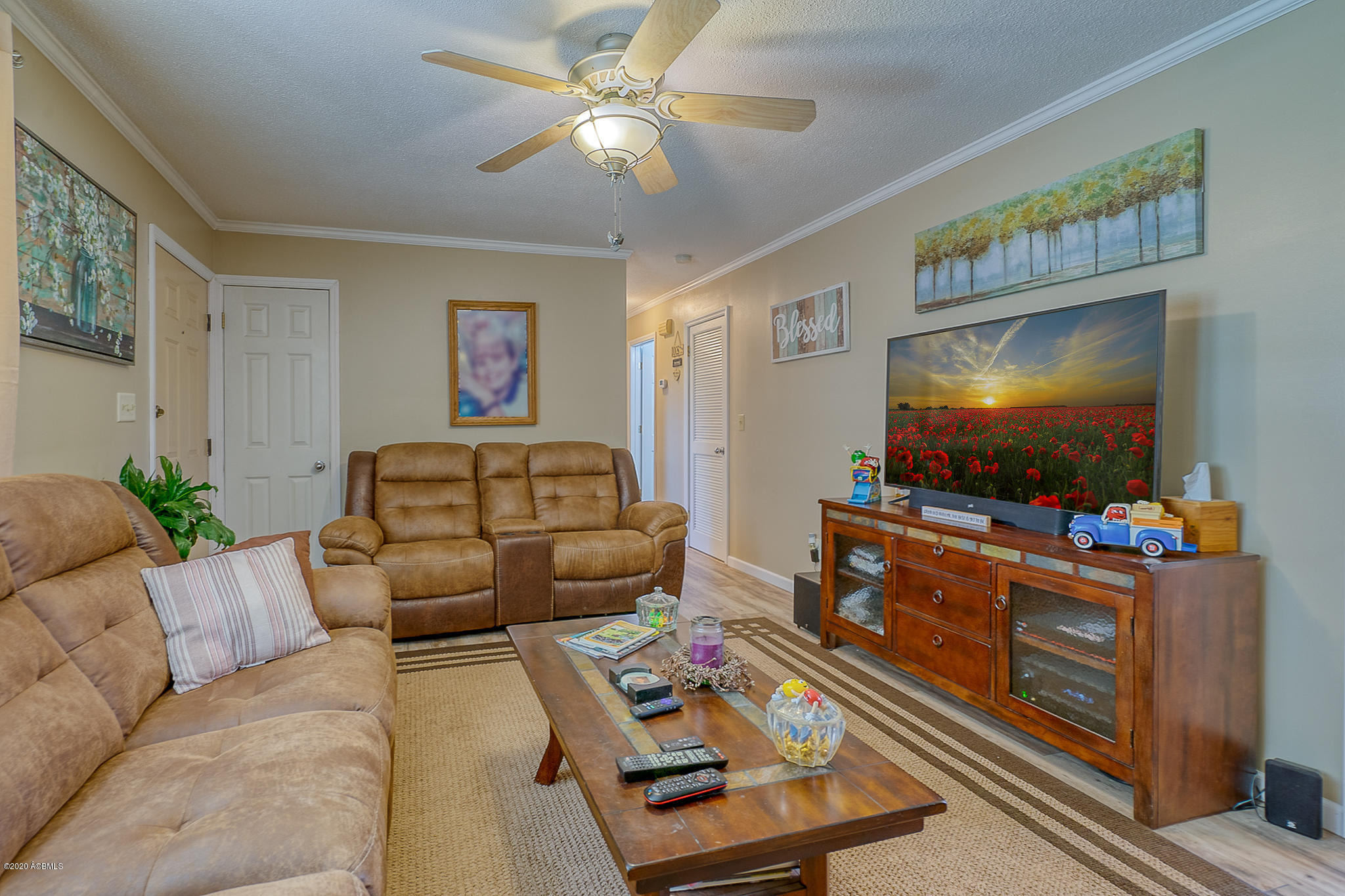 6809 State Rd S-7-719 Beaufort, SC 29906 - Photo 5 of 32 16