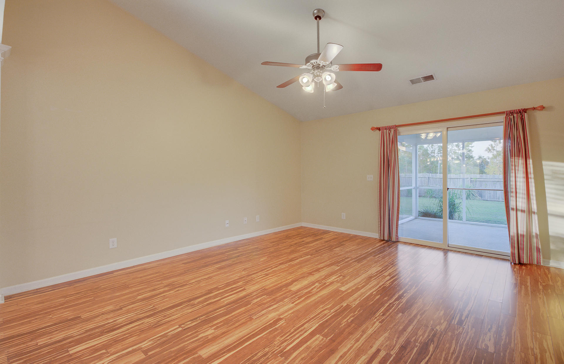 1242 River Rock Road Hanahan, SC 29410 - Photo 9 of 26 10