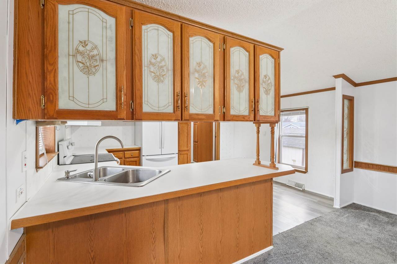 912 Spring Ridge Drive Iowa City, IA 52246 - Photo 10 of 33 Gallery Image 10