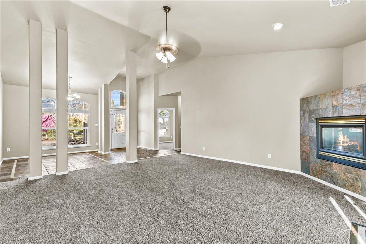 235 Prairie Landing Drive Eagle Point, OR 97524 - Photo 12 of 50 16-15