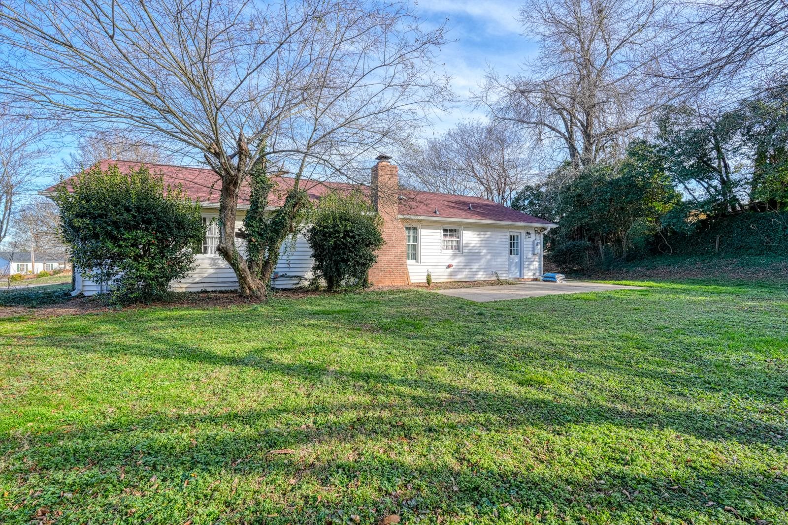 211 State Rd S-42-9783 Greer, SC 29651 - Photo 6 of 29