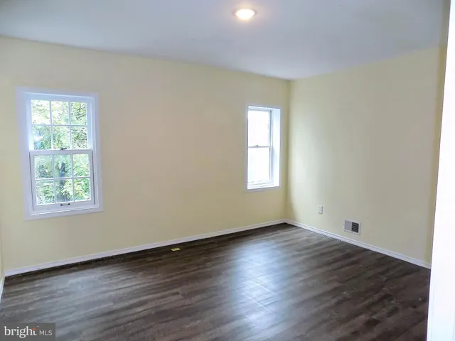 $2,100 | 804 North Front Street, Camden, NJ 08102