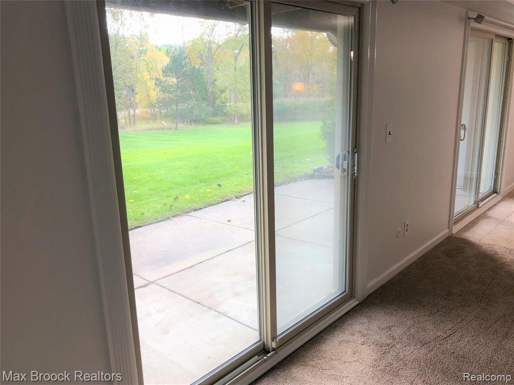 1673 Riverside Drive, Unit 1 Rochester Hills, MI 48309 - Photo 7 of 42