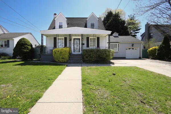 $435,000 | 106 West Mill Road, Maple Shade, NJ 08052