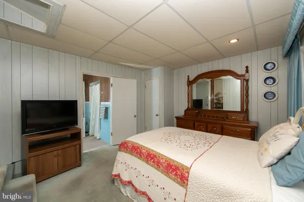 $435,000 | 106 West Mill Road, Maple Shade, NJ 08052