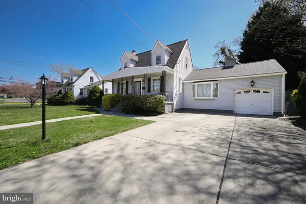 $435,000 | 106 West Mill Road, Maple Shade, NJ 08052