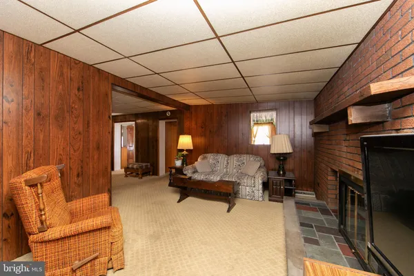 $435,000 | 106 West Mill Road, Maple Shade, NJ 08052