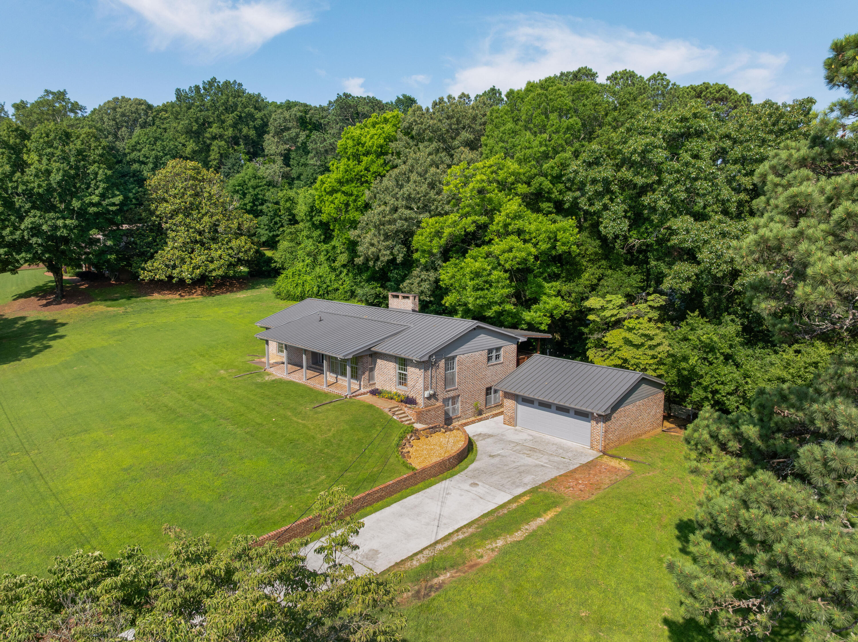 05 - 2411 Woolson Rd - Drone