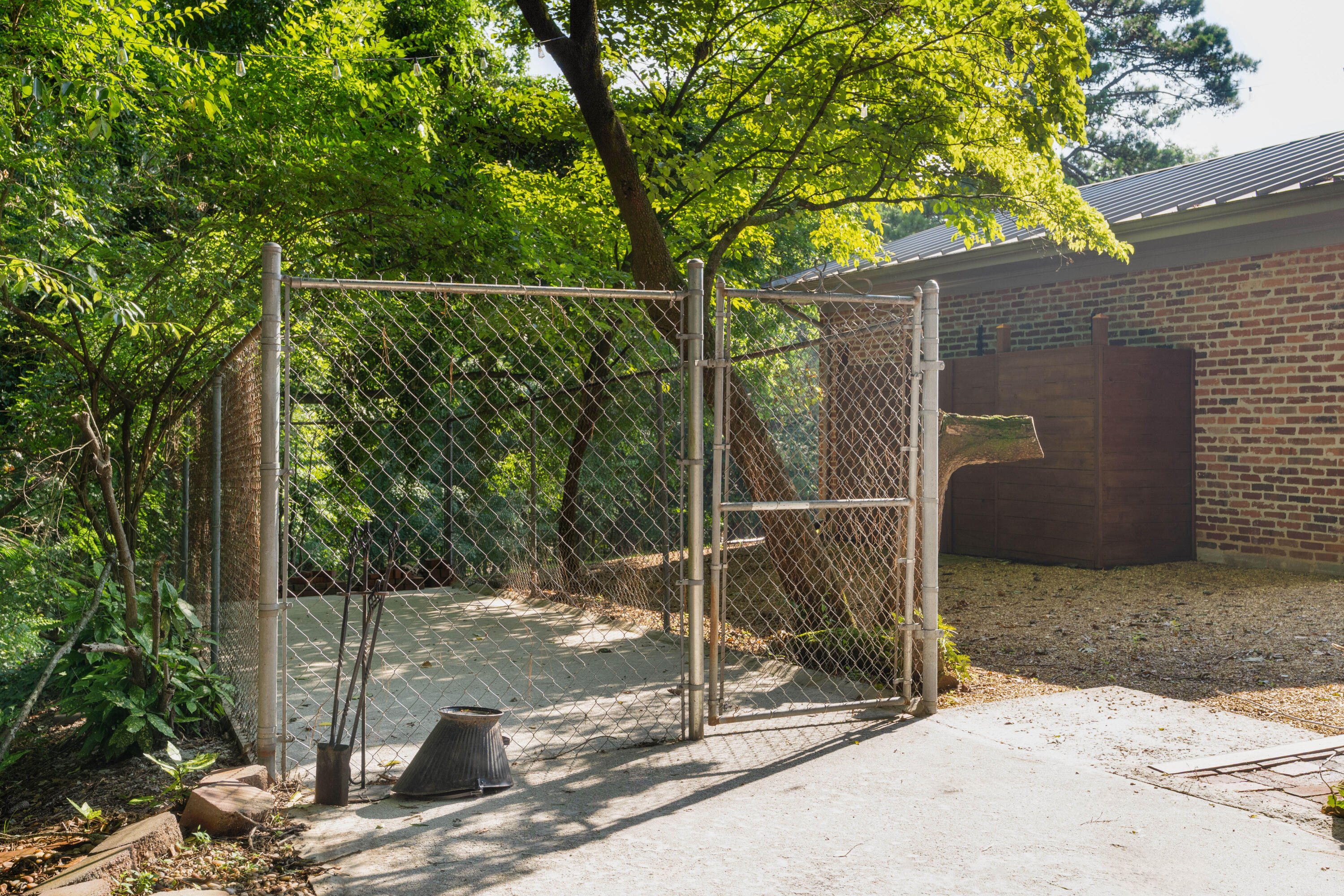 2411 Woolson Road Chattanooga, TN 37406 - Photo 54 of 60 25 - 2411 Woolson Rd - Exterior