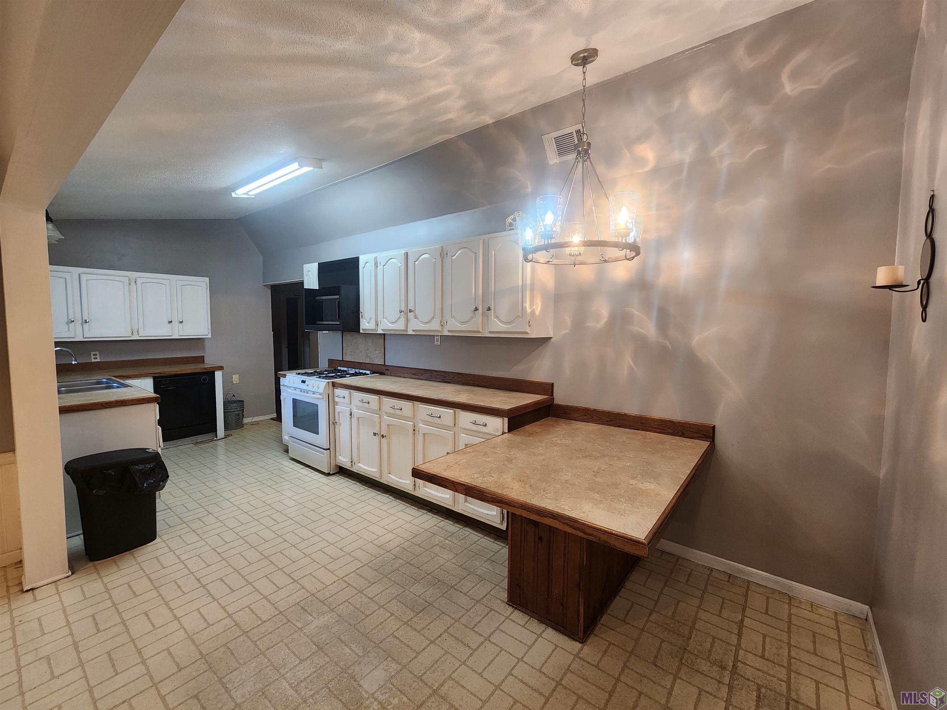 313 Hospital Drive Raceland, LA 70394 - Photo 6 of 18 Gallery Image 6