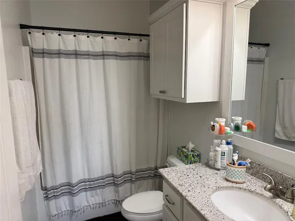 $2,800 | 3420 Summerway Drive, College Station, TX 77845