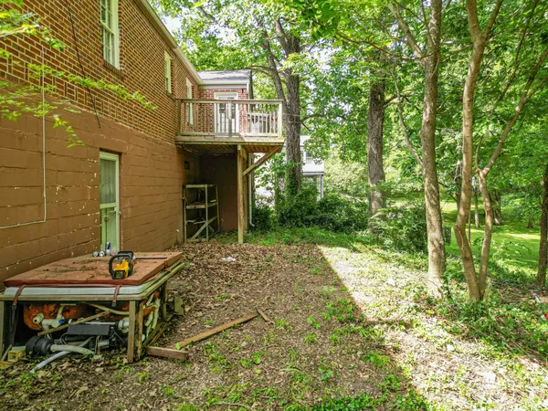 a view of a outdoor space