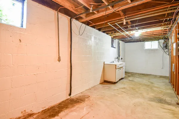 $398,000 | 1204 Rolling Fields Drive, Columbia, TN 38401