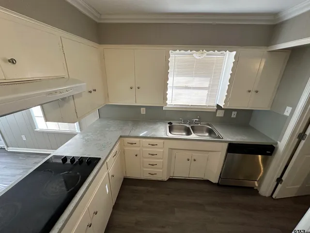 $239,900 | 2917 Fleetwood Drive, Tyler, TX 75701