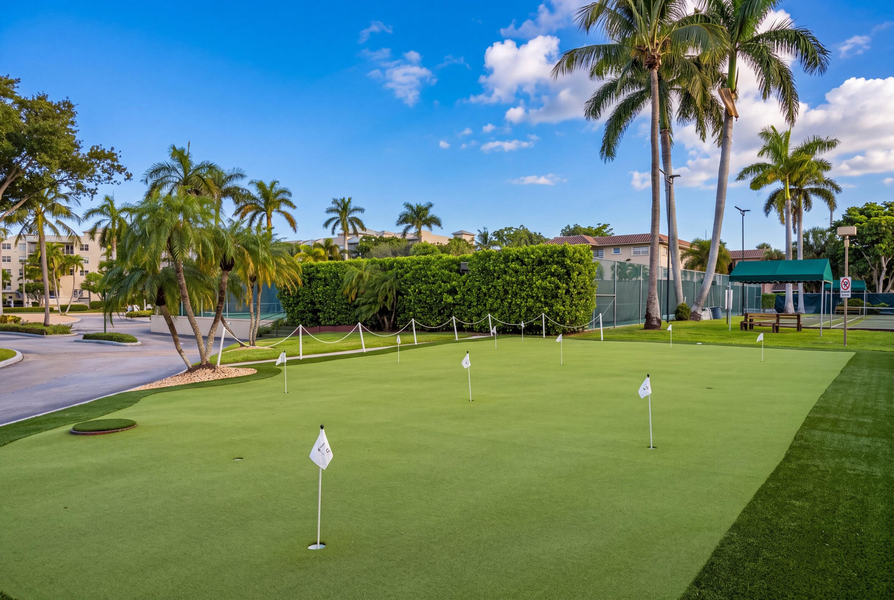 16 Royal Palm Way, Unit 2050 Boca Raton, FL 33432 - Photo 20 of 39 Putting Green
