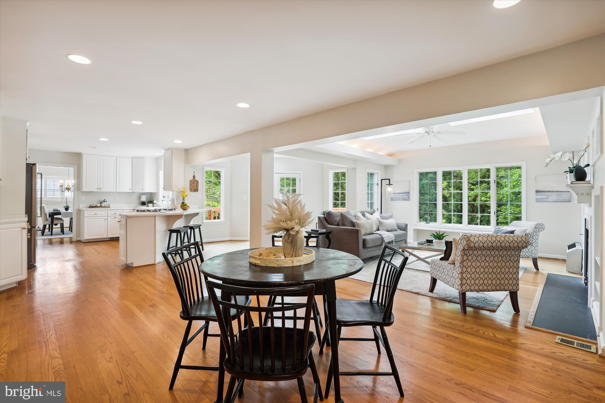 1808 Briar Ridge Court McLean, VA 22101 - Photo 18 of 61 View towards kitchen and Great Room
