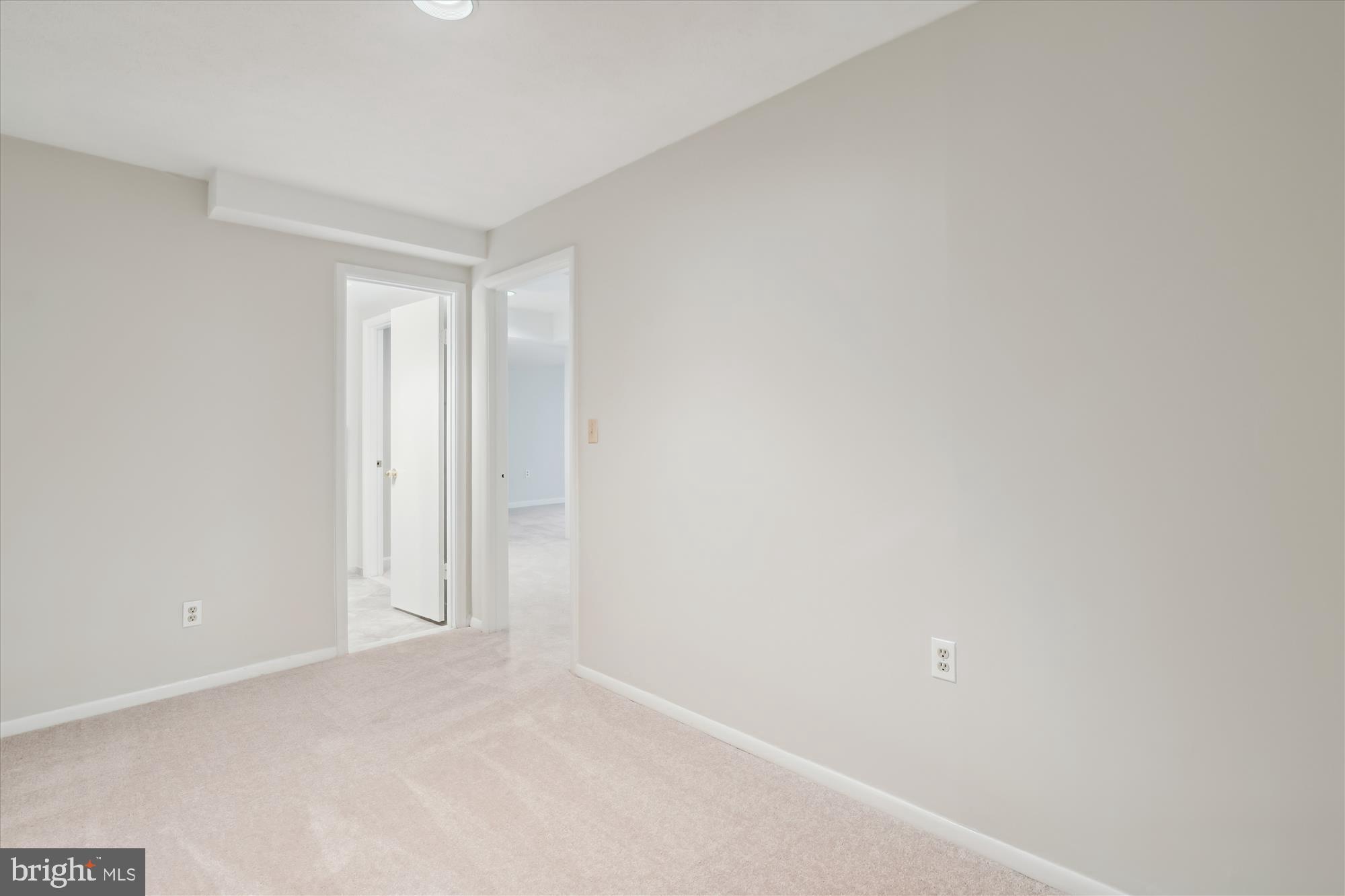 1808 Briar Ridge Court McLean, VA 22101 - Photo 49 of 61 View towards en-suite bathroom