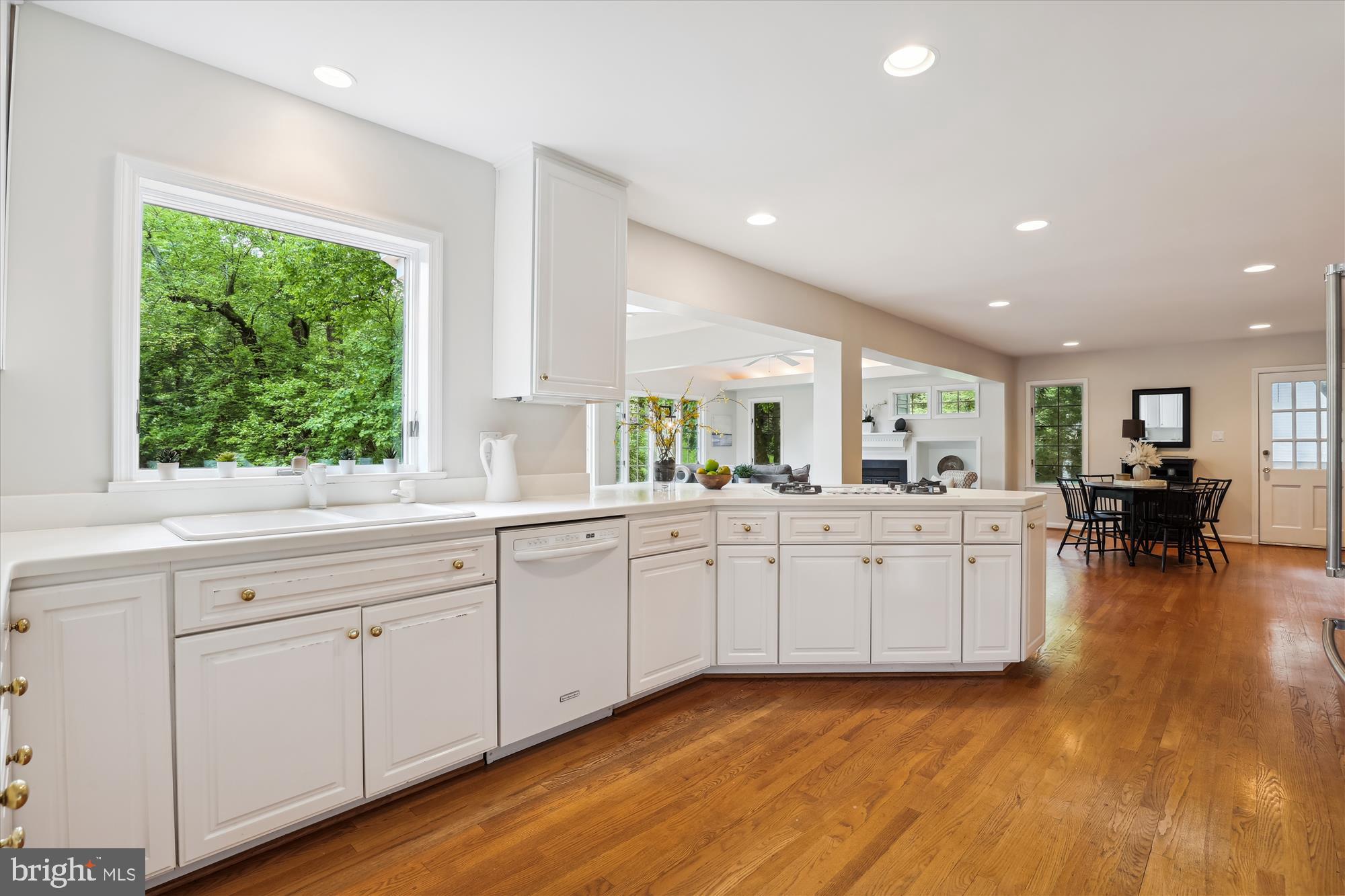 1808 Briar Ridge Court McLean, VA 22101 - Photo 10 of 61