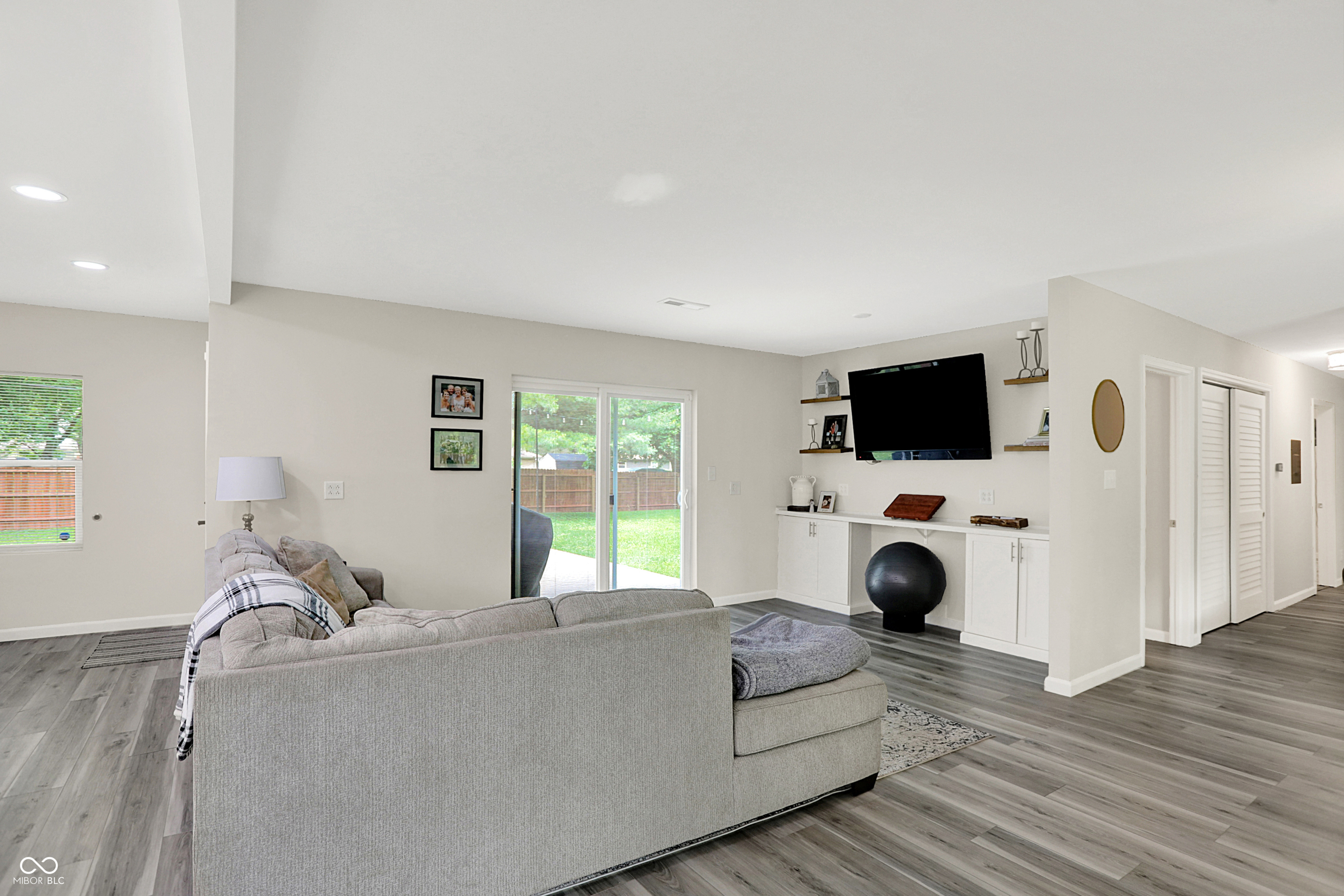 4132 Tincher Road Indianapolis, IN 46221 - Photo 5 of 41 Gallery Image 5