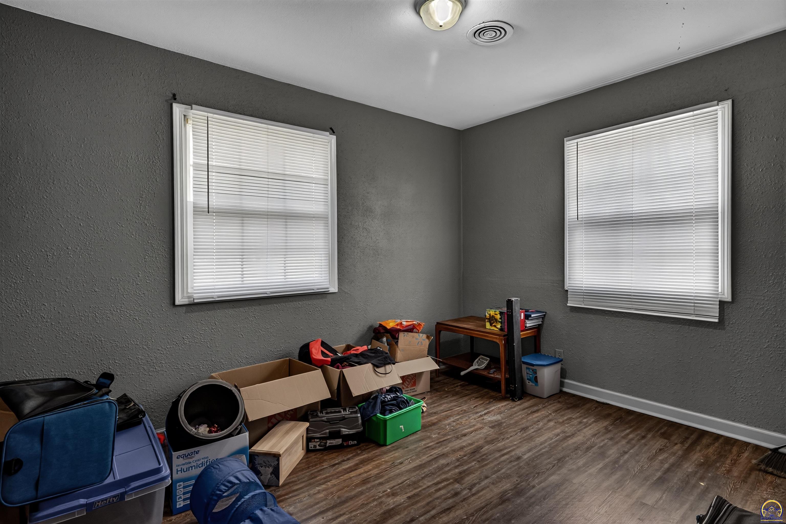 5713 Southwest 14th Street Topeka, KS 66604 - Photo 6 of 13