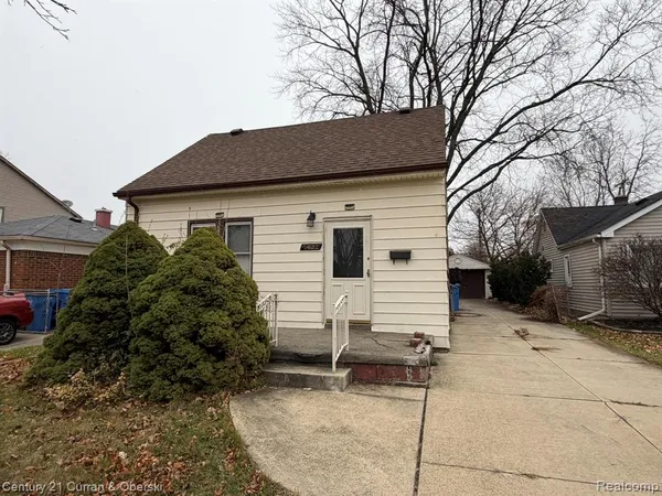 $137,000 | 5692 Highview Street, Dearborn Heights, MI 48127