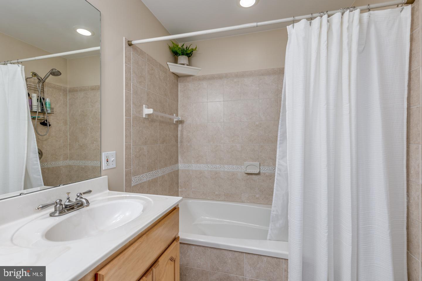 608 Covington Terrace Moorestown, NJ 08057 - Photo 10 of 27