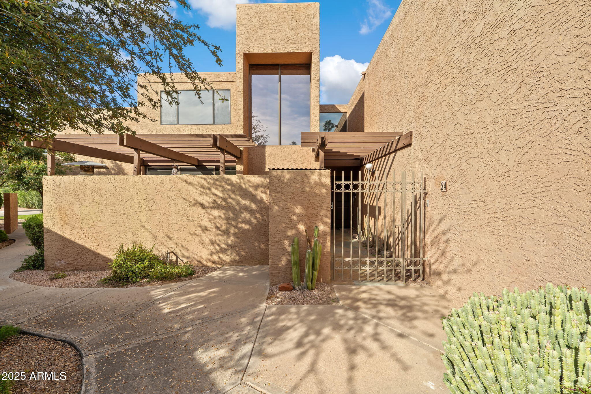 7401 N Scottsdale #24