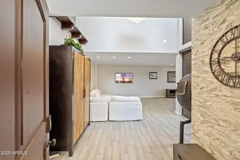 $575,000 | 7401 North Scottsdale Road, Unit 24, Paradise Valley, AZ 85253