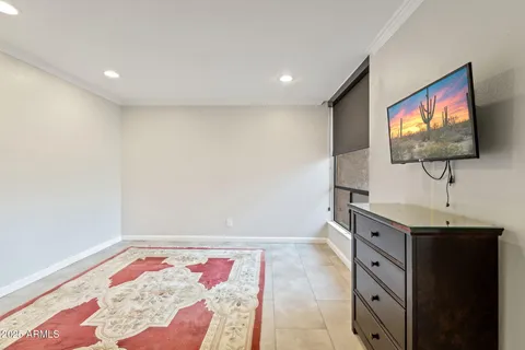$575,000 | 7401 North Scottsdale Road, Unit 24, Paradise Valley, AZ 85253