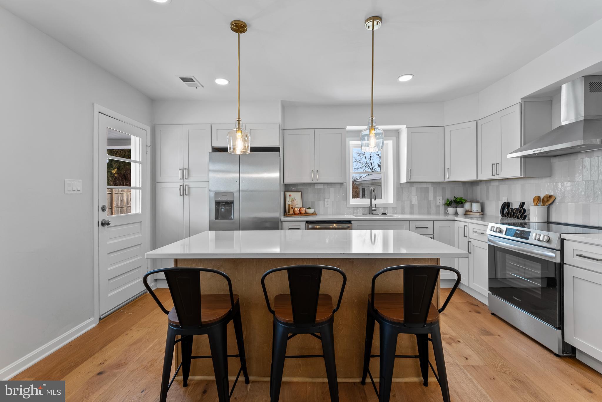 3301 Rolling Rd. Windsor Mill, MD 21244 - Photo 2 of 25