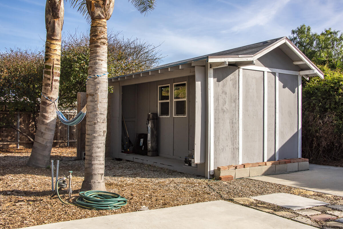 Undisclosed Address Santa Barbara, CA 93109 - Photo 11 of 37 AUX Structure