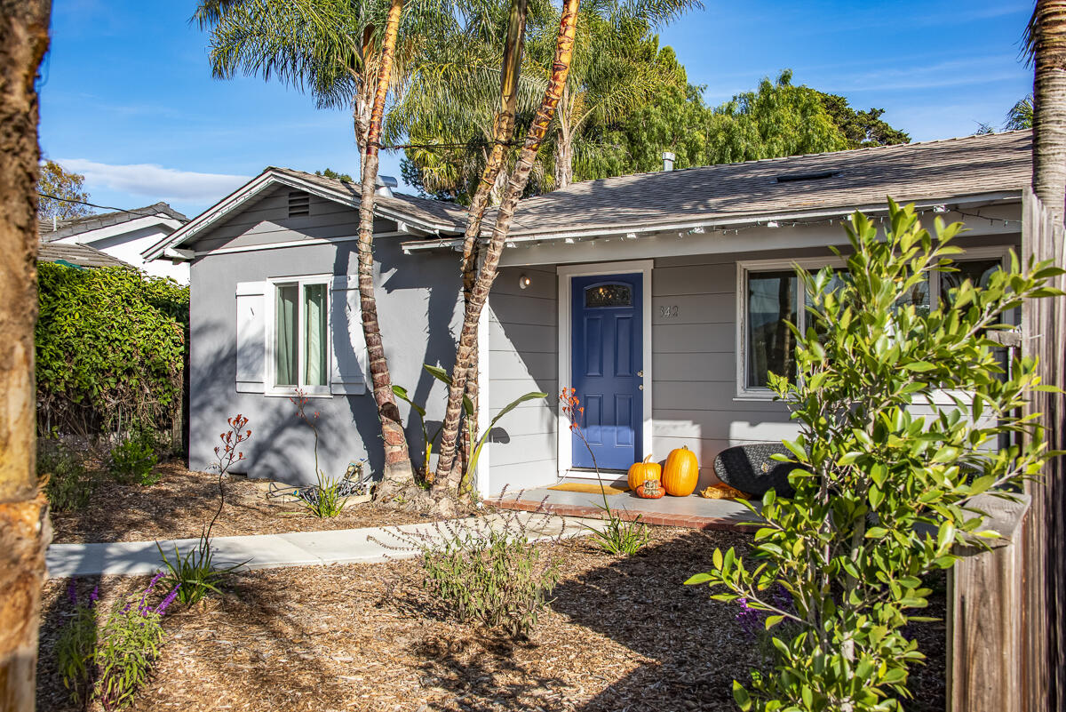 Undisclosed Address Santa Barbara, CA 93109 - Photo 3 of 37 Front #1