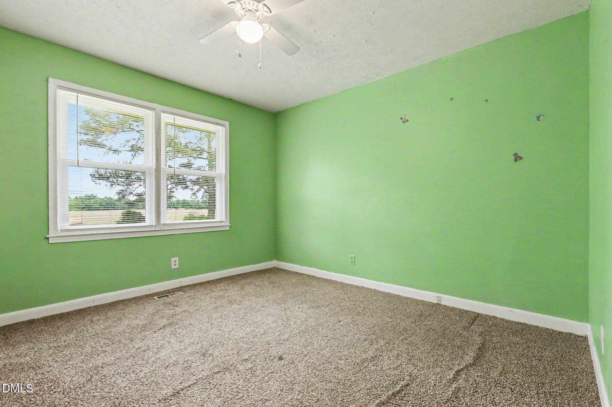 875 Wynn Road Clinton, NC 28328 - Photo 15 of 35 015_file_5732