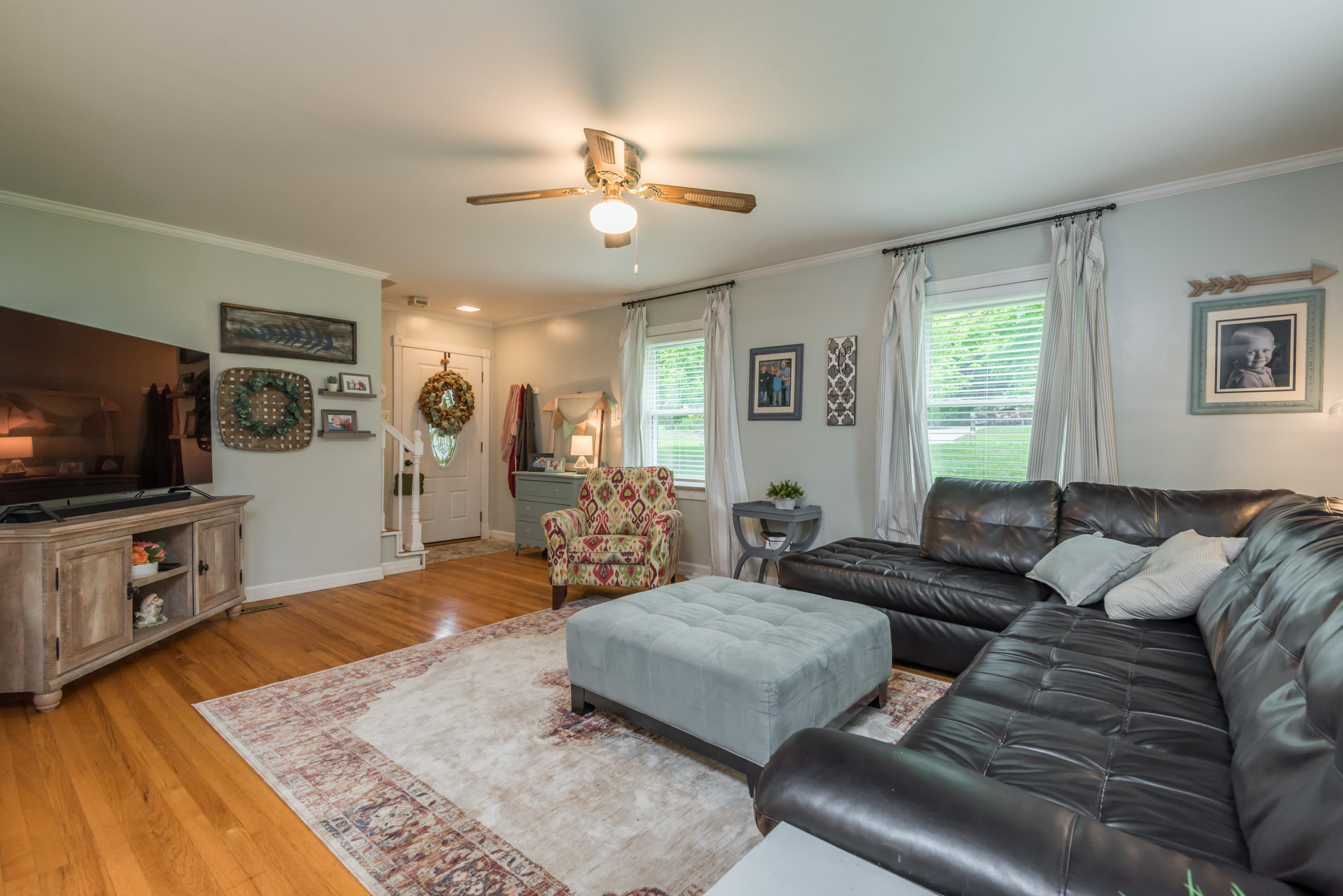 108 Daniel Lane Oak Ridge, TN 37830 - Photo 3 of 40 B1_108DanielLn-12
