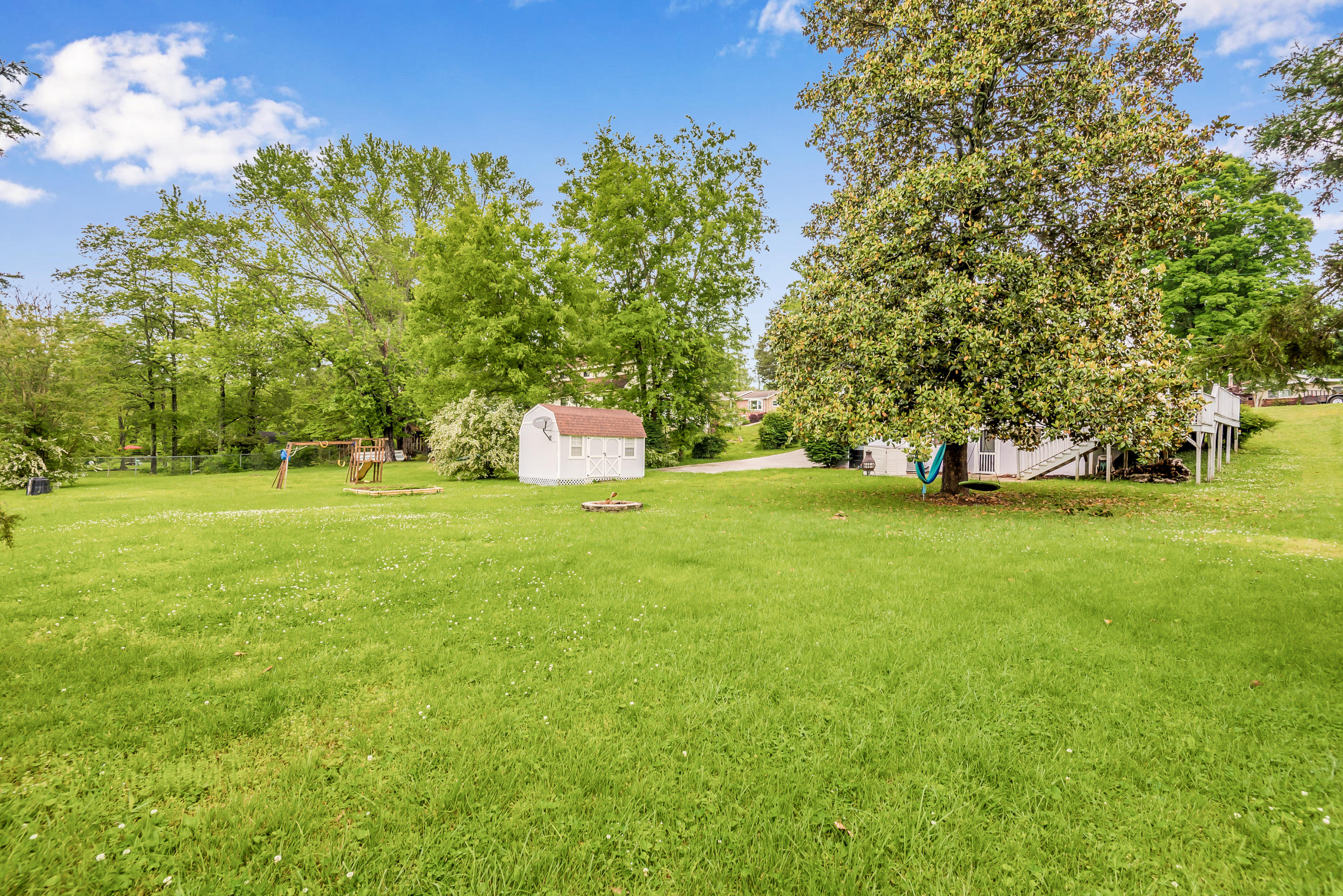 108 Daniel Lane Oak Ridge, TN 37830 - Photo 33 of 40 Y4_108Daniel3-11