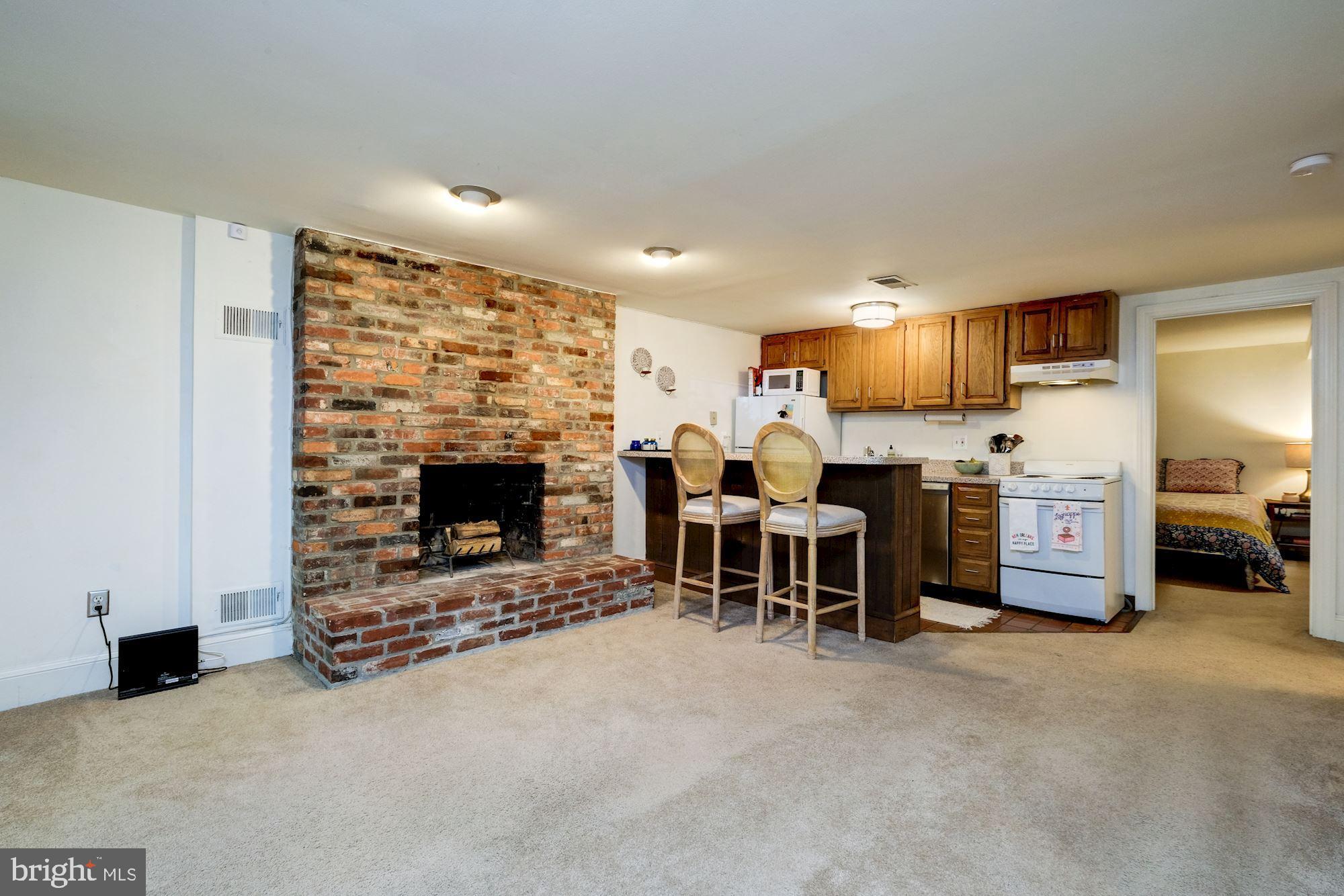 210 6th Street Southeast Washington, DC 20003 - Photo 24 of 38 Separate spacious 1BR/1BA