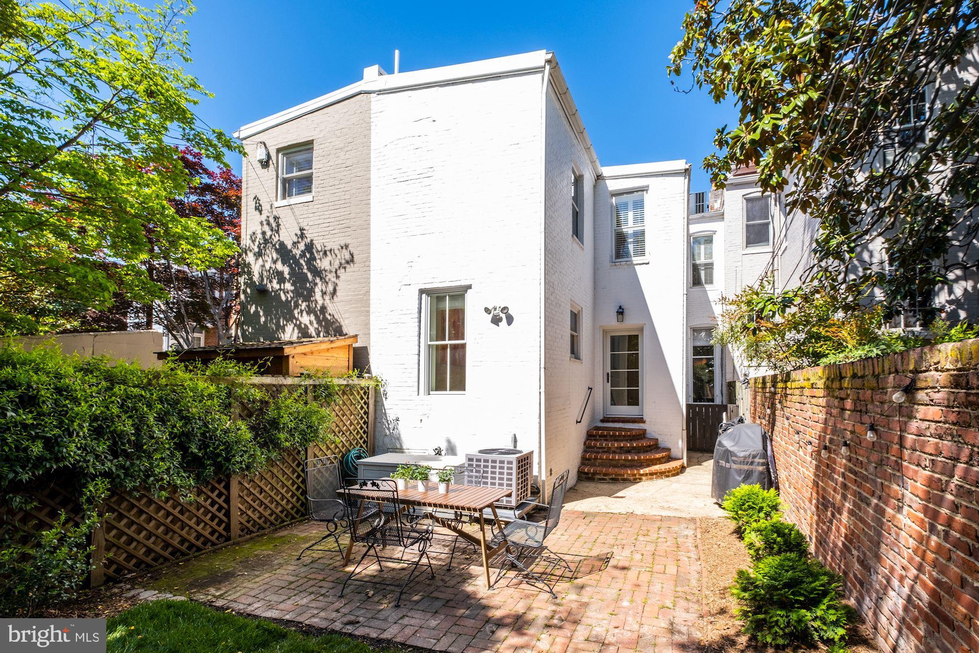 210 6th Street Southeast Washington, DC 20003 - Photo 31 of 38 Large patio